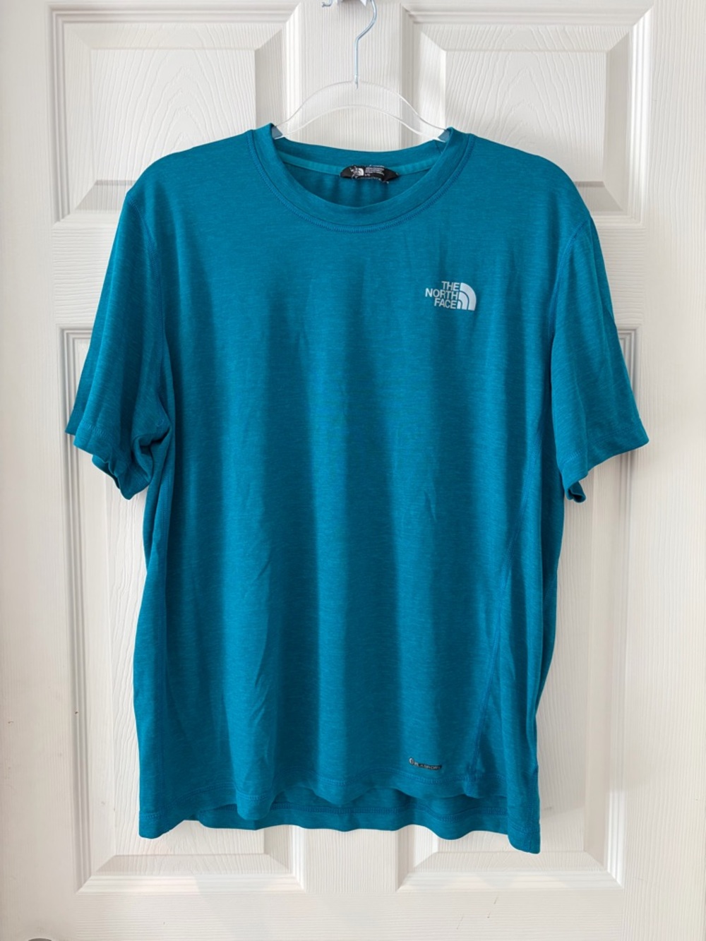 The North Face Men’s Flash Dry Performance T-Shirt Hiking Breathable Lightweight